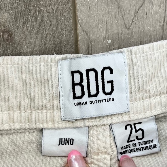 BDG Juno Corduroy Jeans - Picture 6 of 6